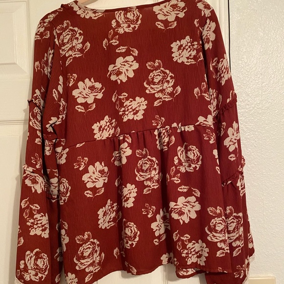 Flowy top - Picture 4 of 4